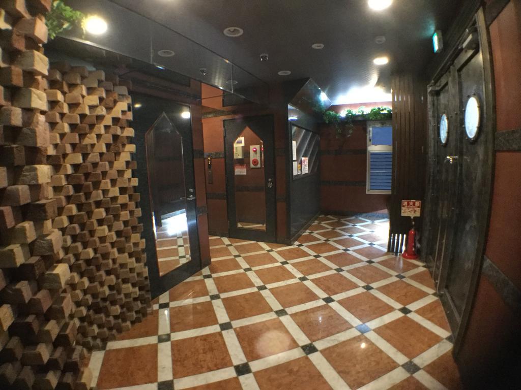 Yeah Room Zeus The Garden Осака Экстерьер фото