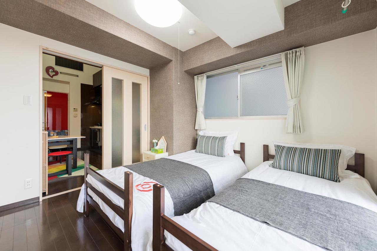 Yeah Room Zeus The Garden Осака Экстерьер фото