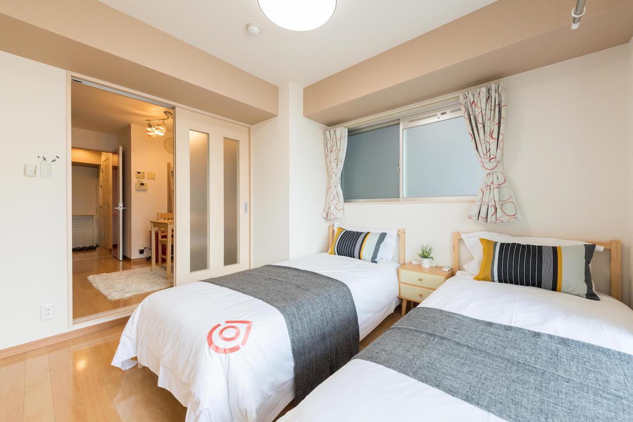 Yeah Room Zeus The Garden Осака Экстерьер фото