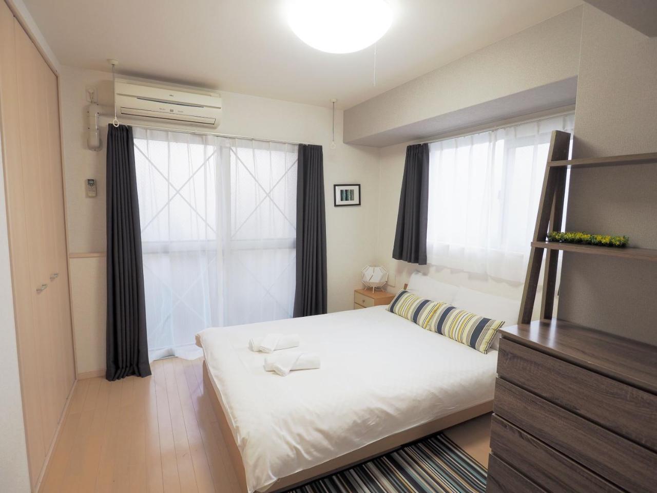 Yeah Room Zeus The Garden Осака Экстерьер фото